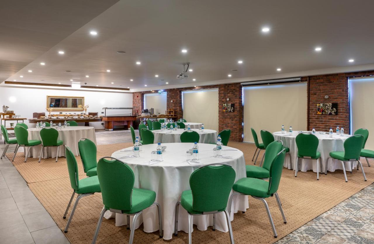 奥达耶里丽笙机场公园酒店