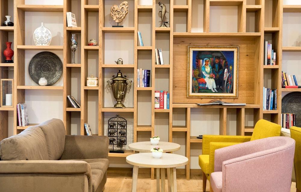 Park By Radisson Airport Odayeri酒店4*