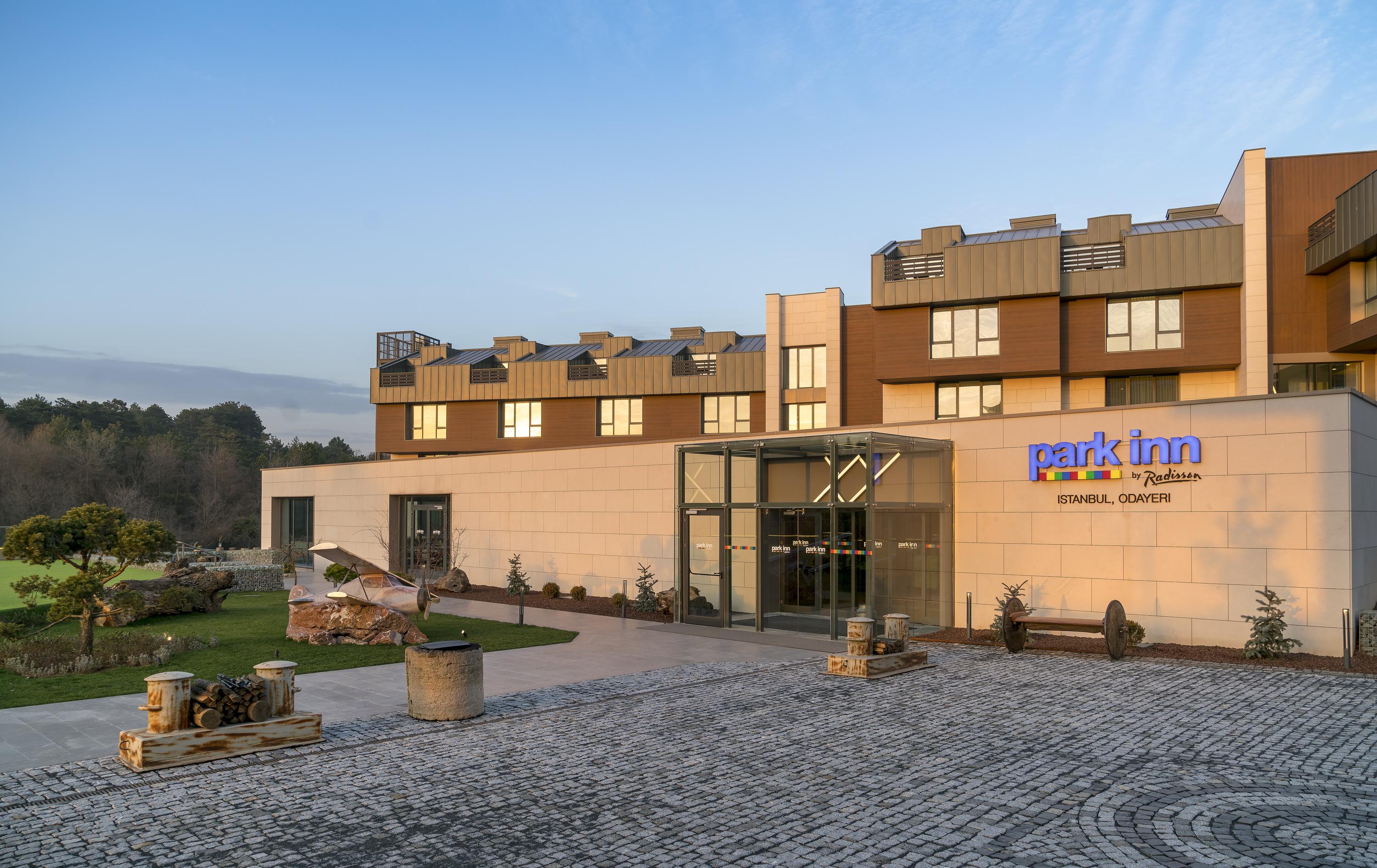 Park By Radisson Airport Odayeri酒店