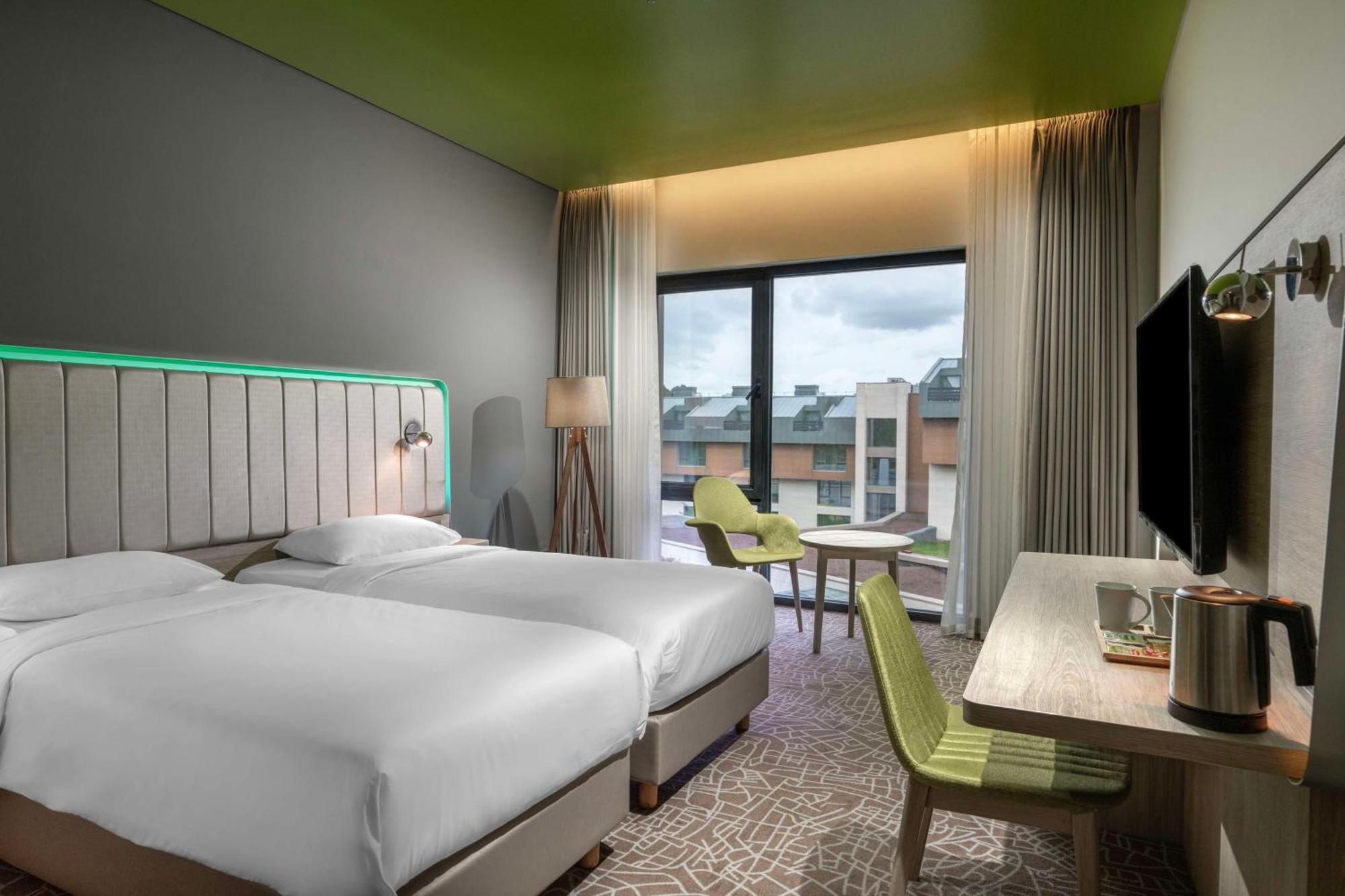 Radisson Airport Odayeri公园