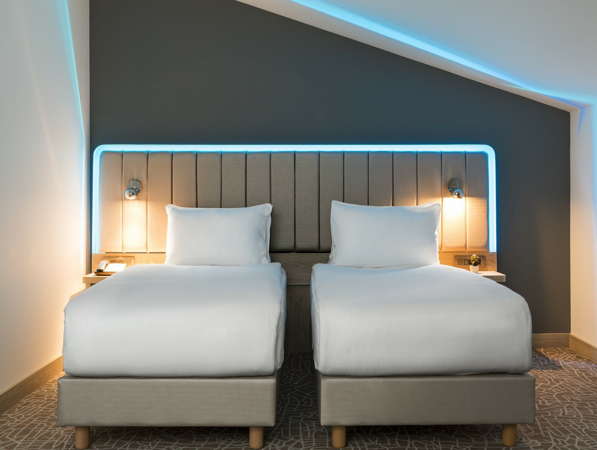 奥达耶里Radisson Airport酒店公园4*